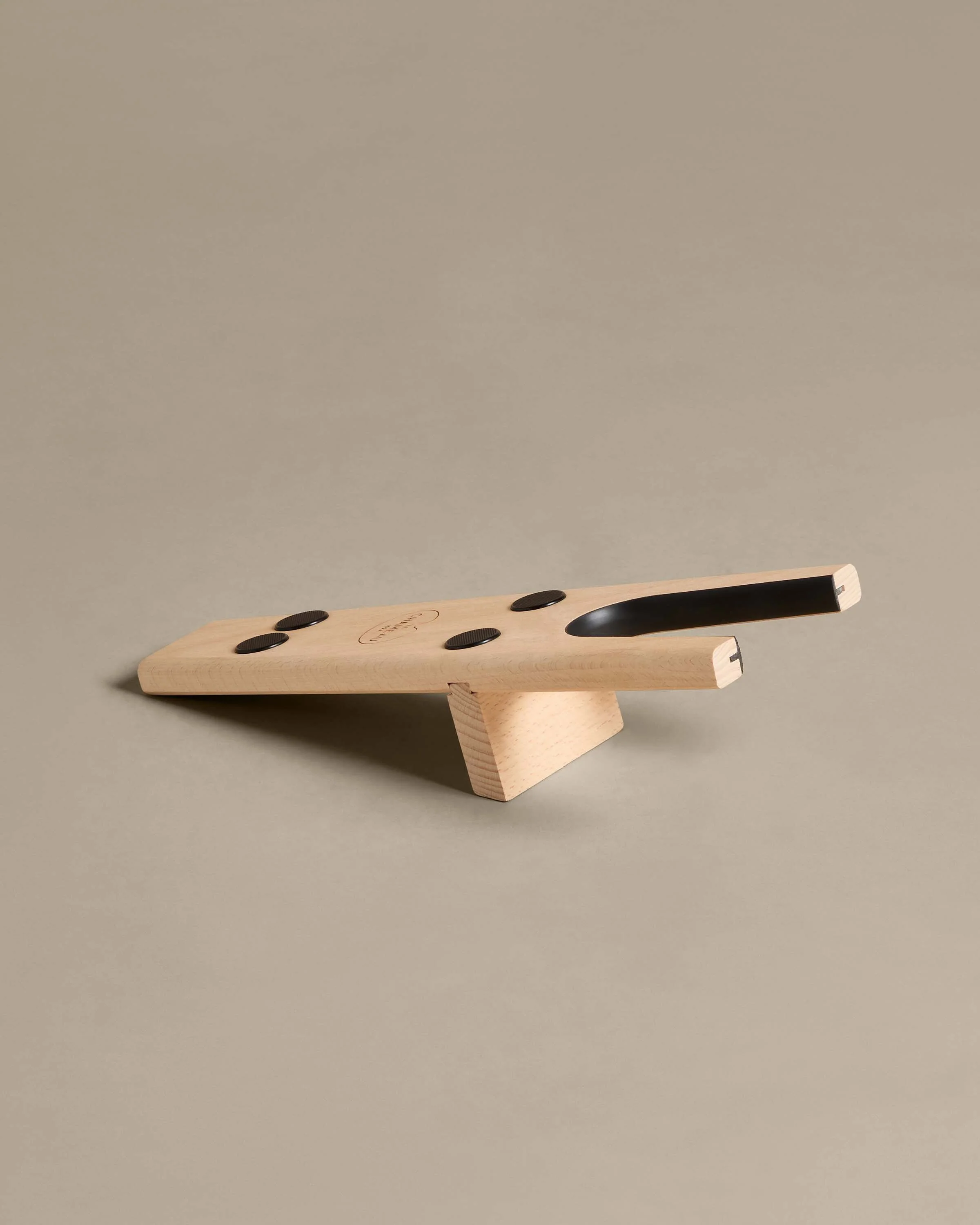 Wooden Boot Jack - Neutre - Image 3