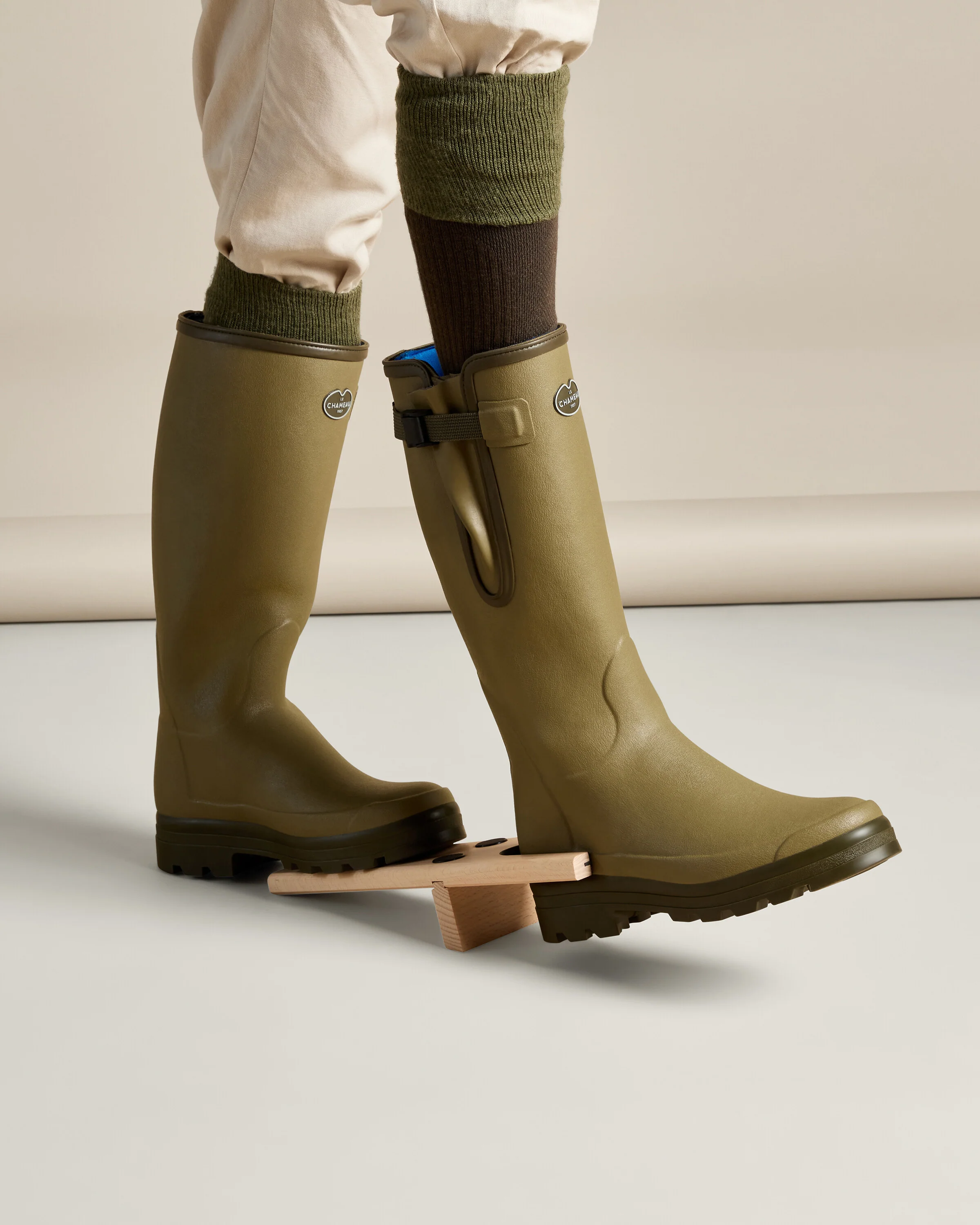 Wooden Boot Jack - Neutre - Image 4